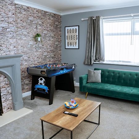 Modern 3Bed Home With Hot Tub Leeds  Dış mekan fotoğraf