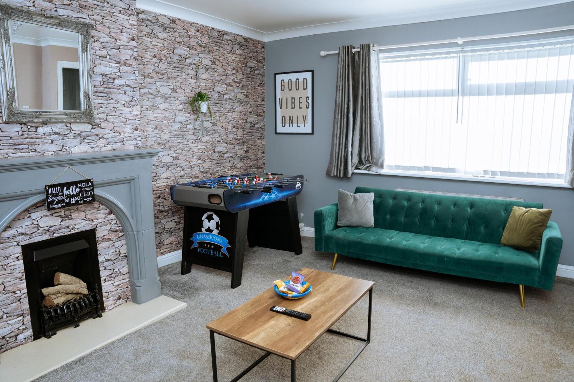 Modern 3Bed Home With Hot Tub Leeds  Dış mekan fotoğraf